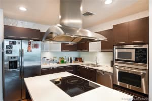 7928 East Dr, North Bay Village, FL 33141, Sold 04/09/19