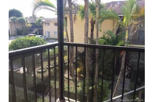 15639 SW 73rd Cir Terrace, Miami, FL 33193, Sold 04/19/19