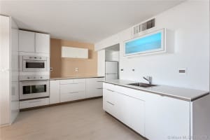 345 Ocean Dr, Miami Beach, FL 33139, Sold 08/01/19