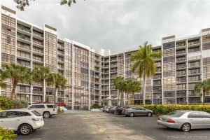 400 Leslie Dr, Hallandale Beach, FL 33009, Sold 05/20/19