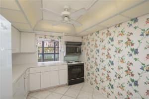 400 Leslie Dr, Hallandale Beach, FL 33009, Sold 05/20/19