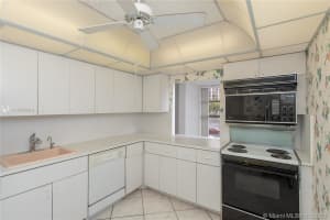 400 Leslie Dr, Hallandale Beach, FL 33009, Sold 05/20/19