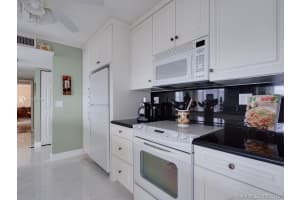2017 S Ocean Dr #1202w, Hallandale Beach, FL 33009, Sold 10/07/19