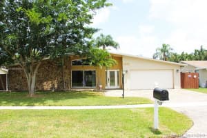 10163 SW 51st St, Cooper City, FL 33328, Sold 03/18/19
