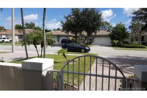 2701 E Aragon Blvd, Sunrise, FL 33313, Sold 04/09/19
