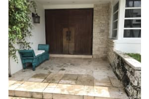 2037 NE 121st Rd, North Miami, FL 33181, Sold 03/05/20