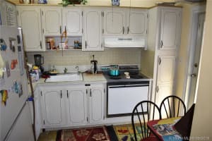 5950 Del Lago Cir, Sunrise, FL 33313, Sold 10/21/19