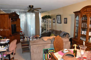 5950 Del Lago Cir, Sunrise, FL 33313, Sold 10/21/19