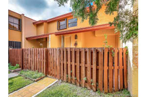 301 W Park Dr, Miami, FL 33172, Sold 05/17/19