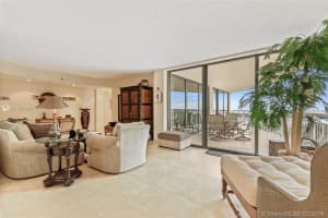 2843 S Bayshore Dr #8c, Coconut Grove, FL 33133, Sold 04/29/19