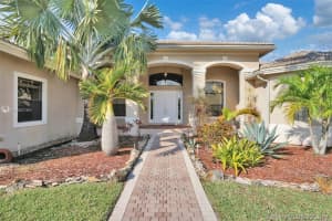 15127 SW 40th St, Davie, FL 33331, Sold 05/31/19