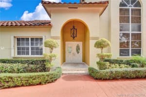 15523 NW 82nd Pl, Hialeah, FL 33016, Sold 05/06/19