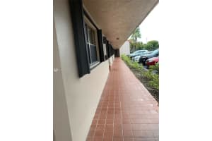 300 W Park Dr, Miami, FL 33172, Sold 03/29/19