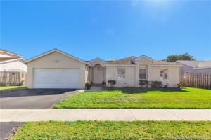9518 NW 53rd St, Sunrise, FL 33351, Sold 04/05/19