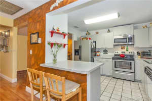 9518 NW 53rd St, Sunrise, FL 33351, Sold 04/05/19