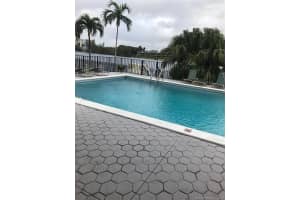 5249 NW 7th St, Miami, FL 33126, Sold 03/21/19