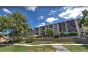 900 NE 195th St, Miami, FL 33179, Sold 04/01/19