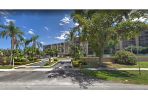 900 NE 195th St, Miami, FL 33179, Sold 04/01/19