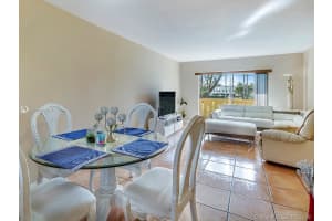 7440 Miami Lakes Dr APT F206, Miami Lakes, FL 33014, Sold 08/08/19