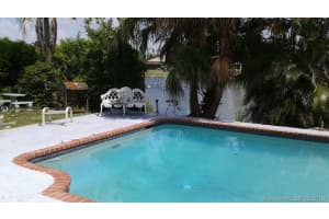 7371 NW 39th St, Lauderhill, FL 33319, Sold 10/17/19