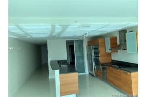 2950 NE 188th St, Miami, FL 33180, Sold 04/19/19