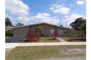 20941 NE 25th Ct, Miami, FL 33180, Sold 04/30/19