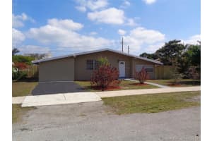 20941 NE 25th Ct, Miami, FL 33180, Sold 04/30/19