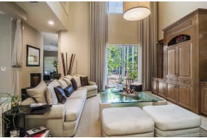 1656 Diplomat Dr, Miami, FL 33179, Sold 05/28/21