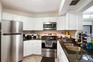 9419 Fontainebleau Blvd, Miami, FL 33172, Sold 04/18/19