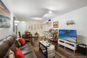 9419 Fontainebleau Blvd, Miami, FL 33172, Sold 04/18/19