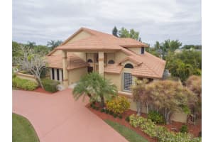 11871 SW 43rd St, Davie, FL 33330, Sold 03/29/19