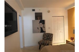 185 SE 14th Terrace, Miami, FL 33131, Sold 10/03/19