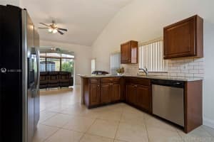 392 SW 187th Ave, Pembroke Pines, FL 33029, Sold 07/29/19