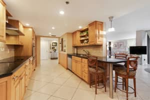 10175 Collins Ave, Bal Harbour, FL 33154, Sold 05/15/19
