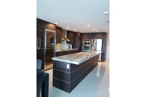 2950 NE 188th St, Miami, FL 33180, Sold 04/15/19