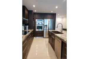 2950 NE 188th St, Miami, FL 33180, Sold 04/15/19
