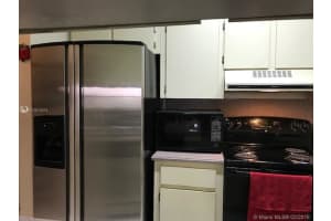 240 W Park Dr, Miami, FL 33172, Sold 04/12/19