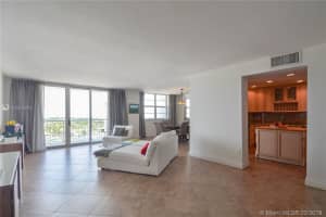 5825 Collins Ave #14a, Miami Beach, FL 33140, Sold 08/30/19