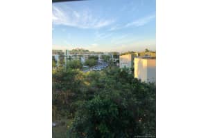 8840 Fontainebleau Blvd, Miami, FL 33172, Sold 03/19/19