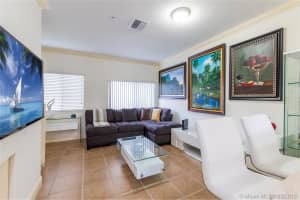 7989 NW 8th St #109d, Miami, FL 33126, Sold 05/02/19
