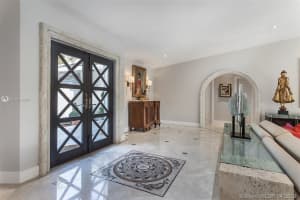 7200 E Lago Dr, Coral Gables, FL 33143, Sold 09/20/19