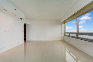 1541 Brickell Ave B3403, Miami, FL 33129, Sold 07/19/19