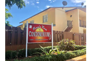 15421 SW 81st Cir Ln, Miami, FL 33193, Sold 03/14/19