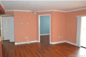 250 Palm Cir W, Pembroke Pines, FL 33025, Sold 04/26/19