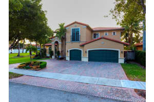 15762 NW 79th Ct, Miami Lakes, FL 33016, Sold 04/30/19