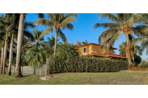 15762 NW 79th Ct, Miami Lakes, FL 33016, Sold 04/30/19