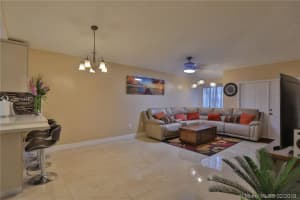 8958 NW 120th St, Hialeah Gardens, FL 33018, Sold 09/16/19