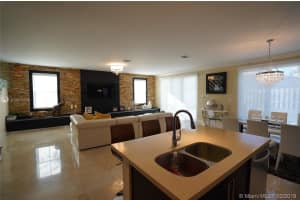 10583 NW 70th Ln, Doral, FL 33178, Sold 08/27/19