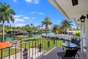 2035 NE 121st Rd, North Miami, FL 33181, Sold 08/15/19