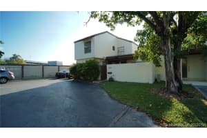 9760 NW 4th Ln, Miami, FL 33172, Sold 04/23/19
